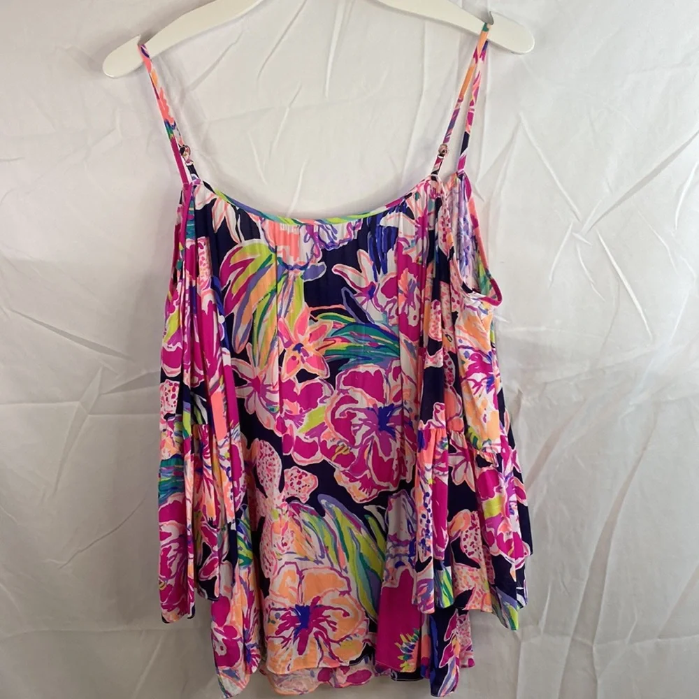 Lilly Pulitzer Alanna Top Cold Shoulder size medium EUC - Hard to find - Picture 4 of 12